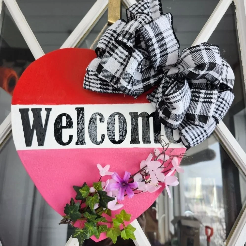 Hand Crafted Heart Shaped Welcome Sign Wooden Floral Decoration 12